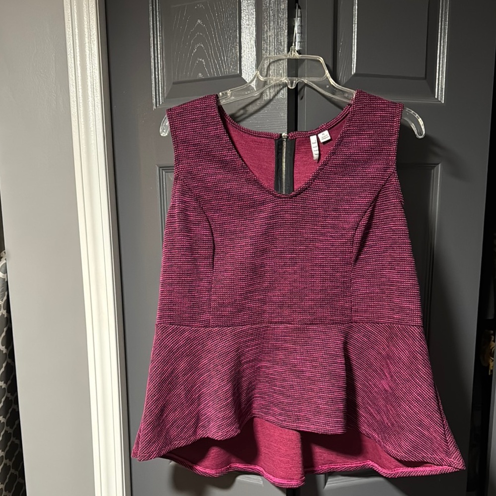 Women's Pink Sleeveless Top